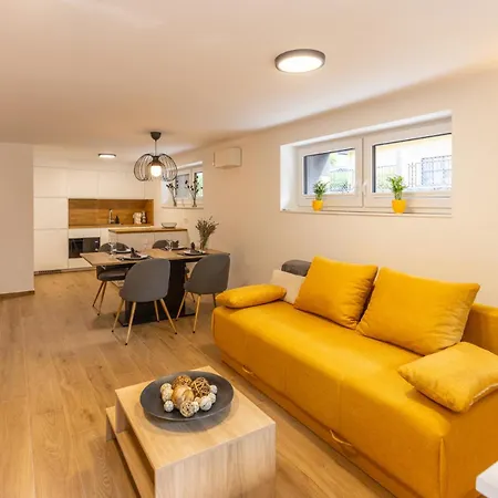 Appartamento Apartmaji Klavdija *