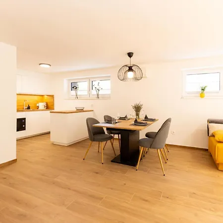 Апартаменти Apartmaji Klavdija