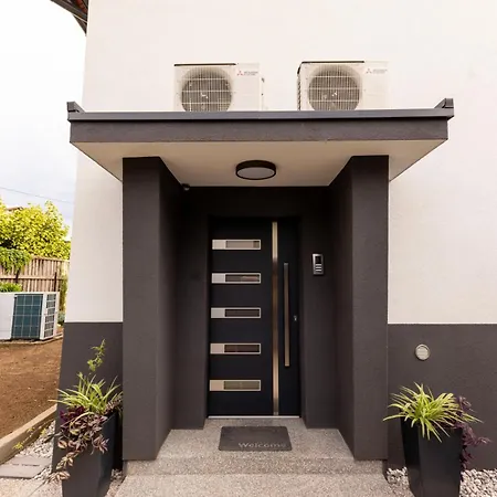 Apartmaji Klavdija Apartman