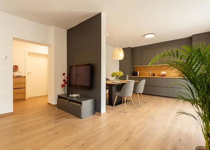 Apartmaji Klavdija * Liubliana